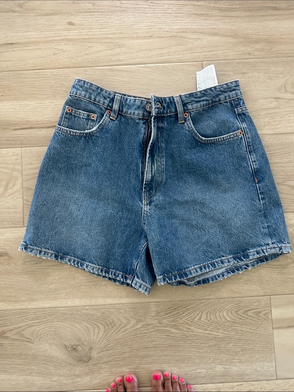 Zara Vintage-Inspired Blue Denim Shorts